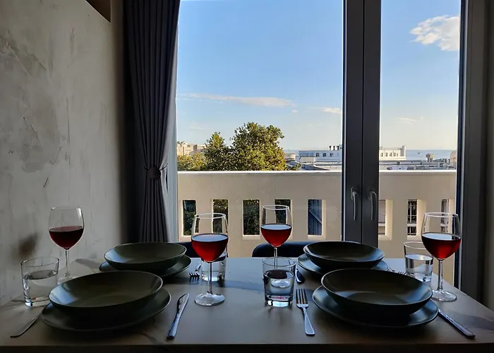 Celestial Luxury Skg Port Ii * سالونيك