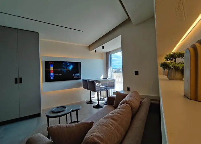 Celestial Luxury Skg Port Ii * Thessalonique