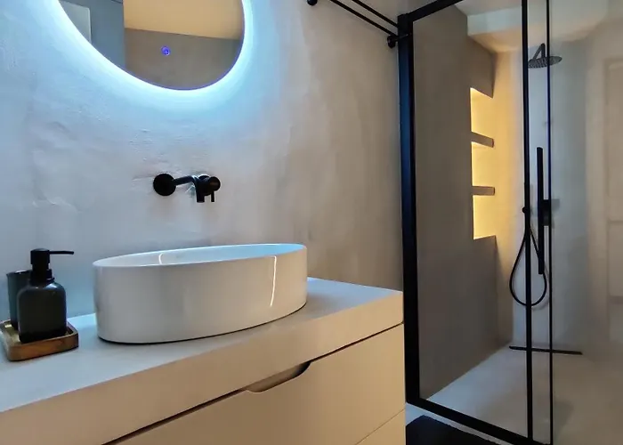 Celestial Luxury Skg Port Ii Appartamento *